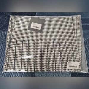 Black and White Alleza Parish  Knit Skirt 27in